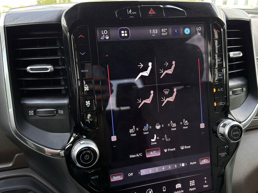 RAM 1500 Laramie Crew Cab SWB 4WD 2025