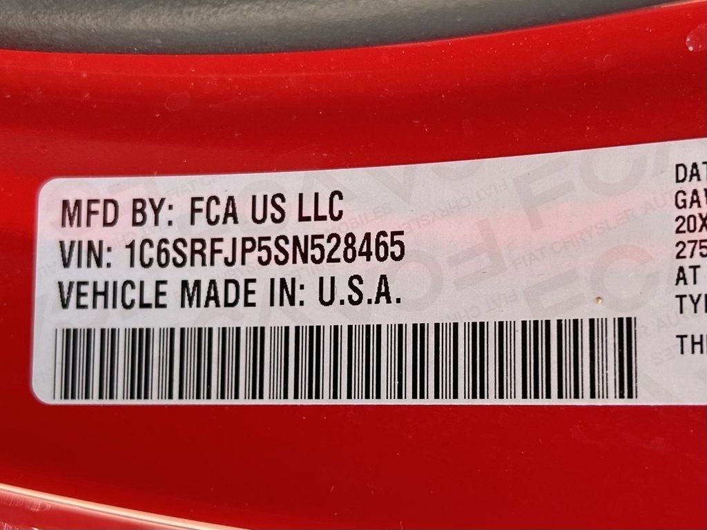 RAM 1500 Laramie Crew Cab SWB 4WD 2025
