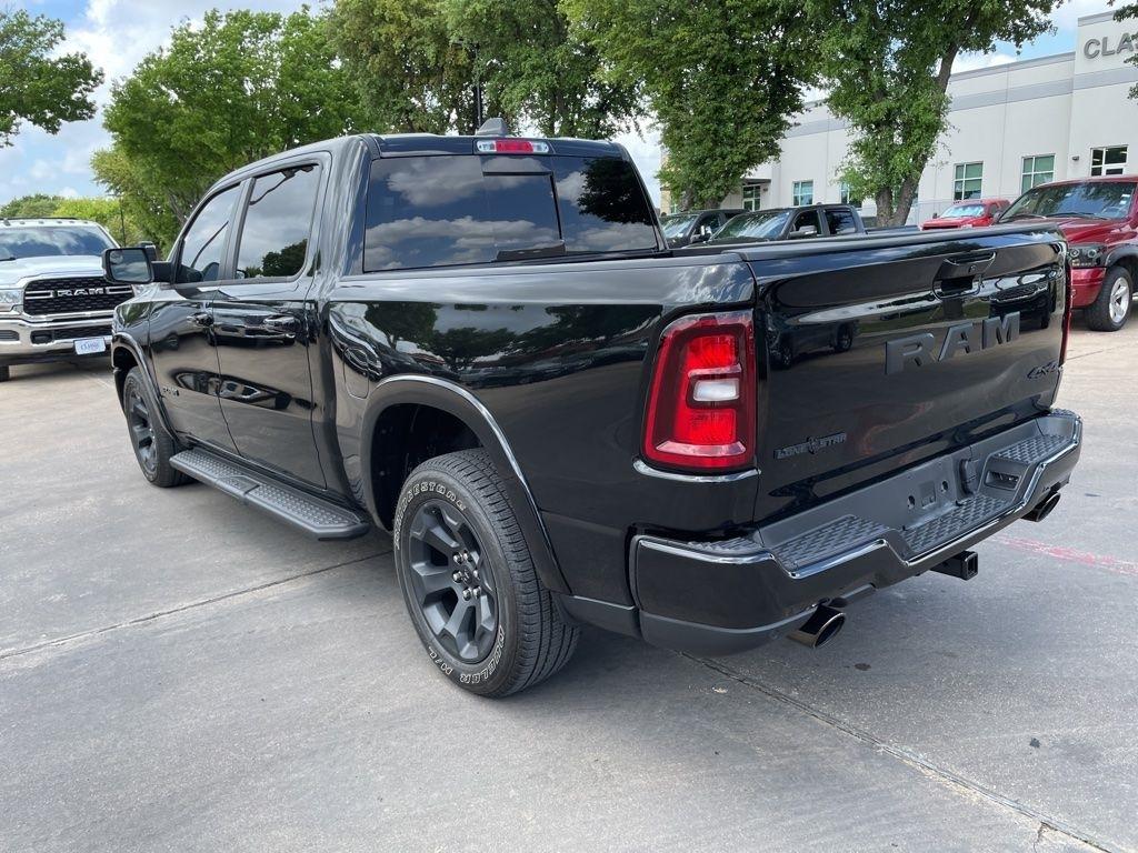 RAM 1500 Big Horn Crew Cab SWB 4WD 2026