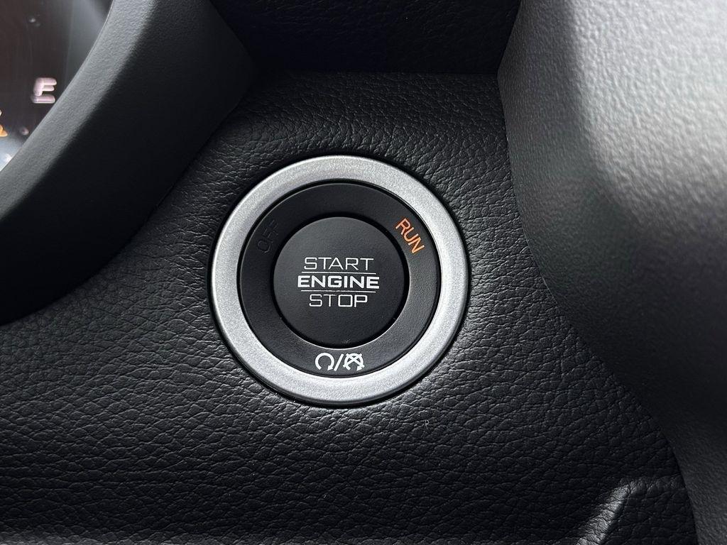 RAM 1500 Big Horn Crew Cab SWB 4WD 2026