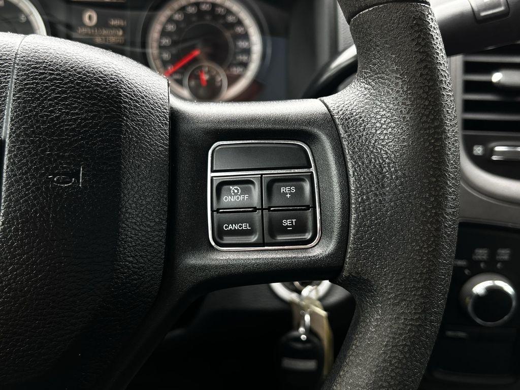 RAM 2500 Tradesman Crew Cab SWB 4WD 2018