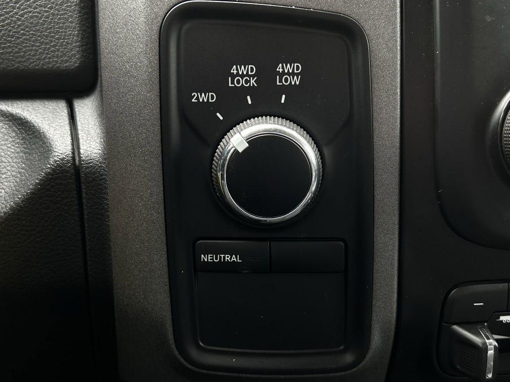 RAM 2500 Tradesman Crew Cab SWB 4WD 2018