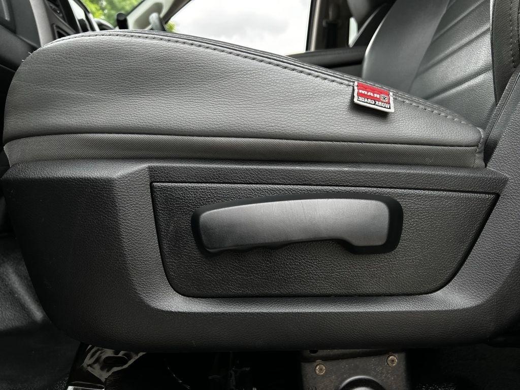 RAM 2500 Tradesman Crew Cab SWB 4WD 2018