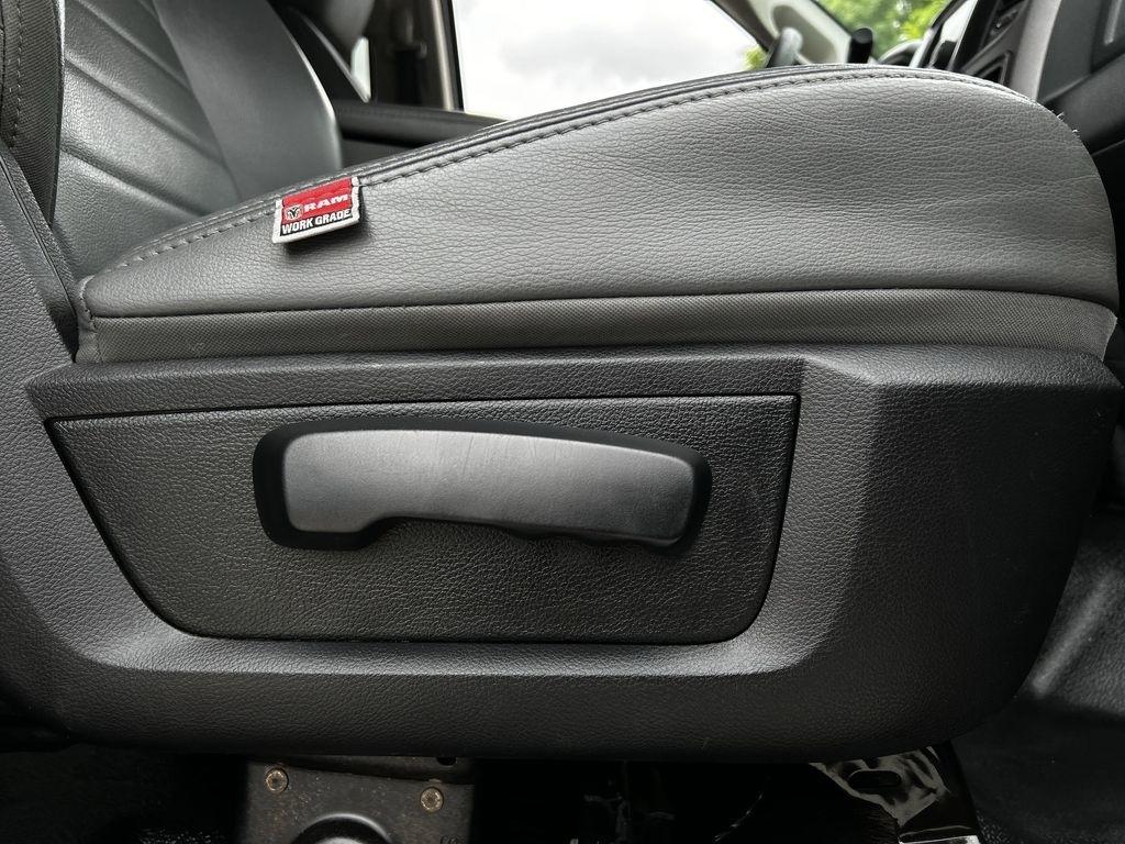 RAM 2500 Tradesman Crew Cab SWB 4WD 2018