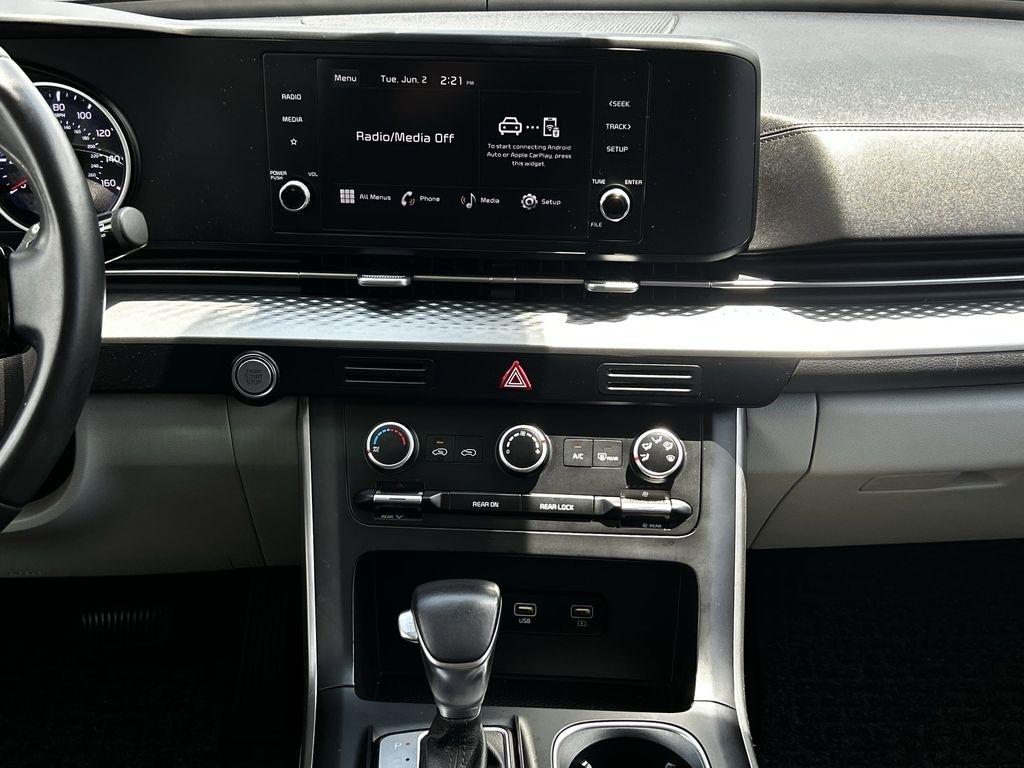 Kia Carnival LX Seat Package 2023
