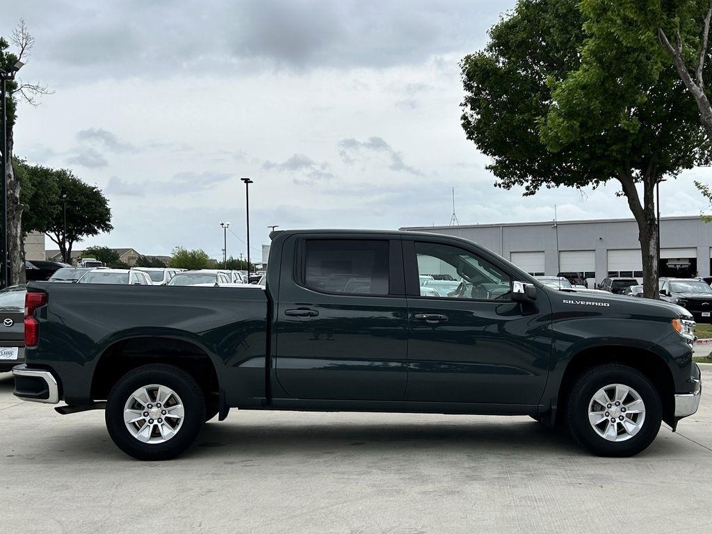 Chevrolet Silverado 1500 LT Crew Cab 2WD 2025