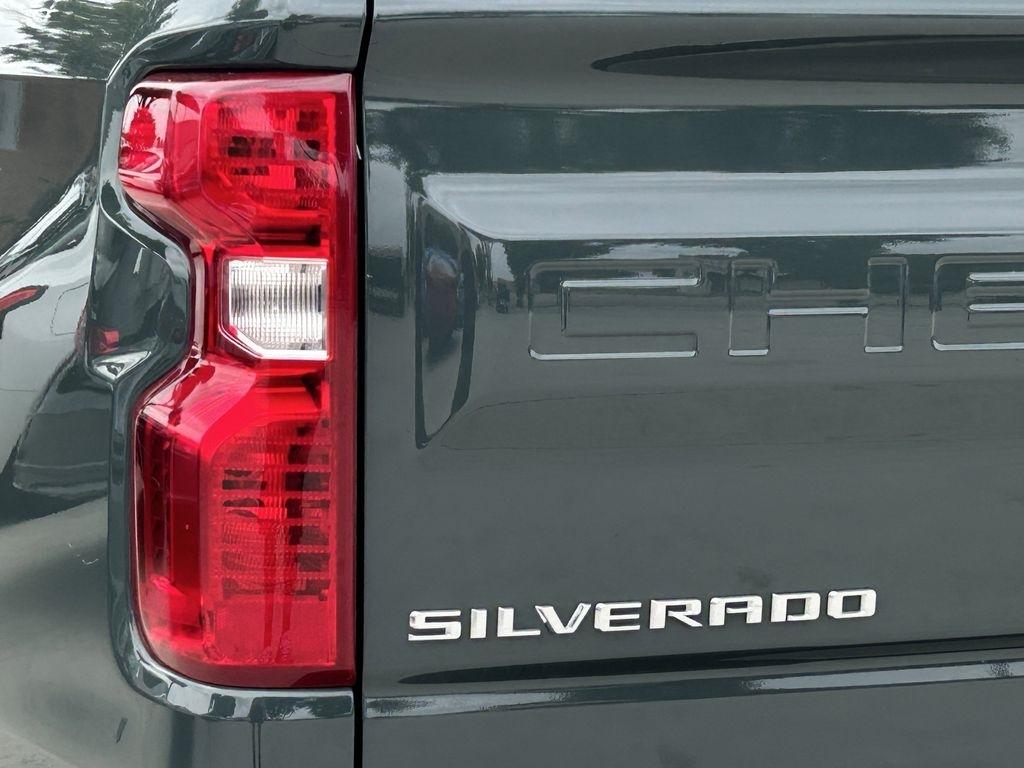 Chevrolet Silverado 1500 LT Crew Cab 2WD 2025