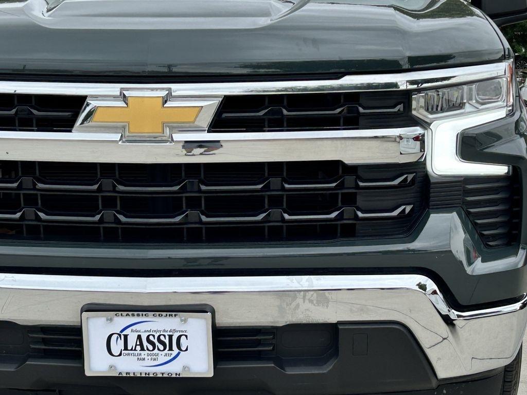 Chevrolet Silverado 1500 LT Crew Cab 2WD 2025