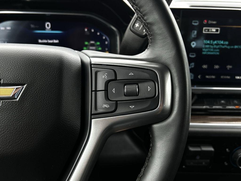 Chevrolet Silverado 1500 LT Crew Cab 2WD 2025