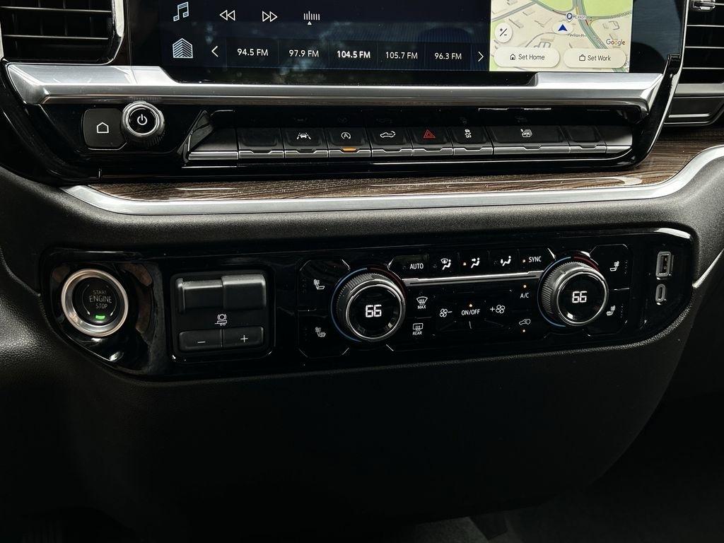 Chevrolet Silverado 1500 LT Crew Cab 2WD 2025