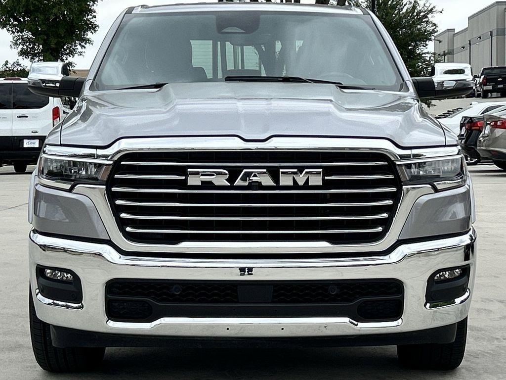 RAM 1500 Laramie Crew Cab SWB 4WD 2025