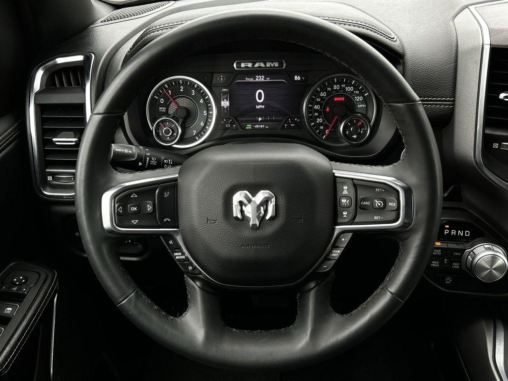 RAM 1500 Laramie Crew Cab SWB 4WD 2025