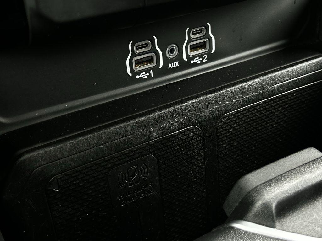 RAM 1500 Laramie Crew Cab SWB 4WD 2025