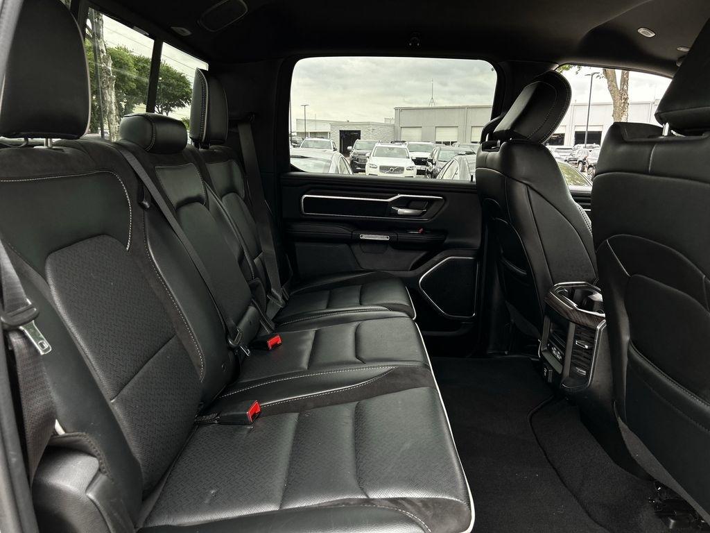 RAM 1500 Laramie Crew Cab SWB 4WD 2025