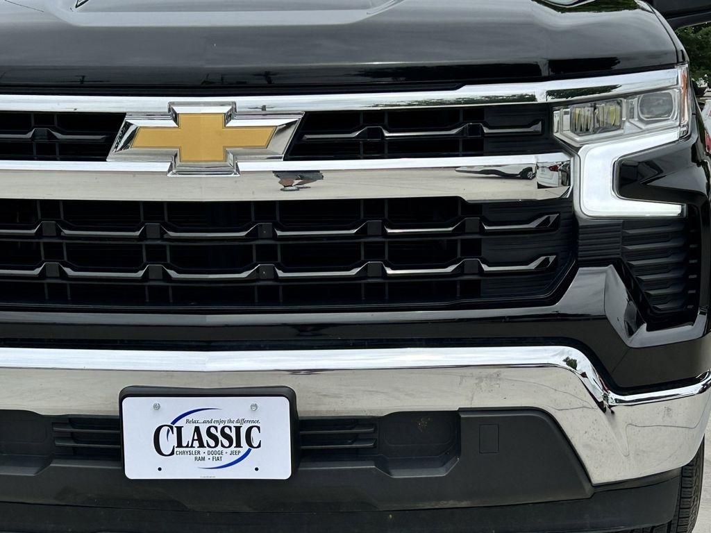 Chevrolet Silverado 1500 LT Crew Cab 2WD 2025