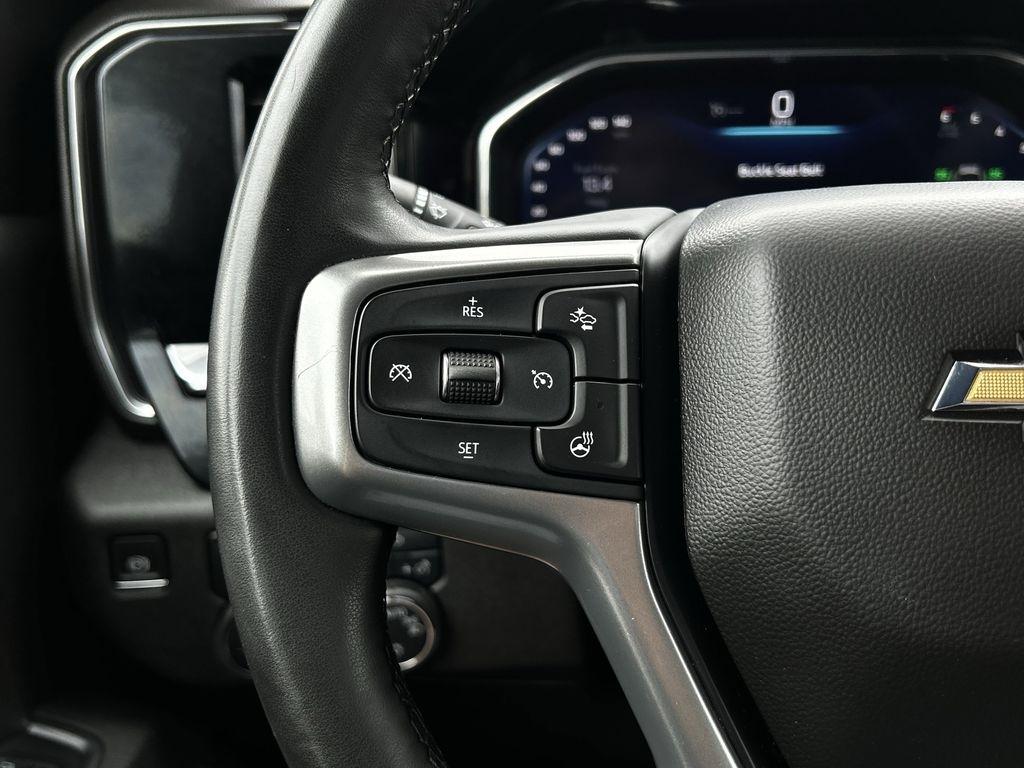 Chevrolet Silverado 1500 LT Crew Cab 2WD 2025