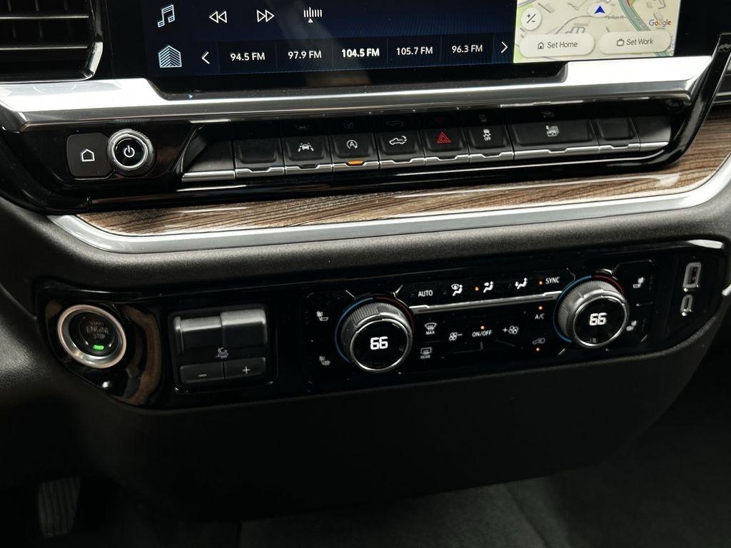 Chevrolet Silverado 1500 LT Crew Cab 2WD 2025