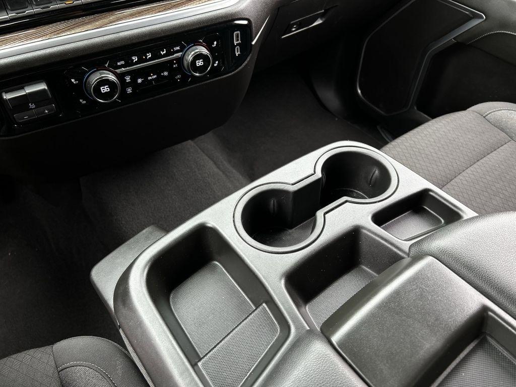 Chevrolet Silverado 1500 LT Crew Cab 2WD 2025