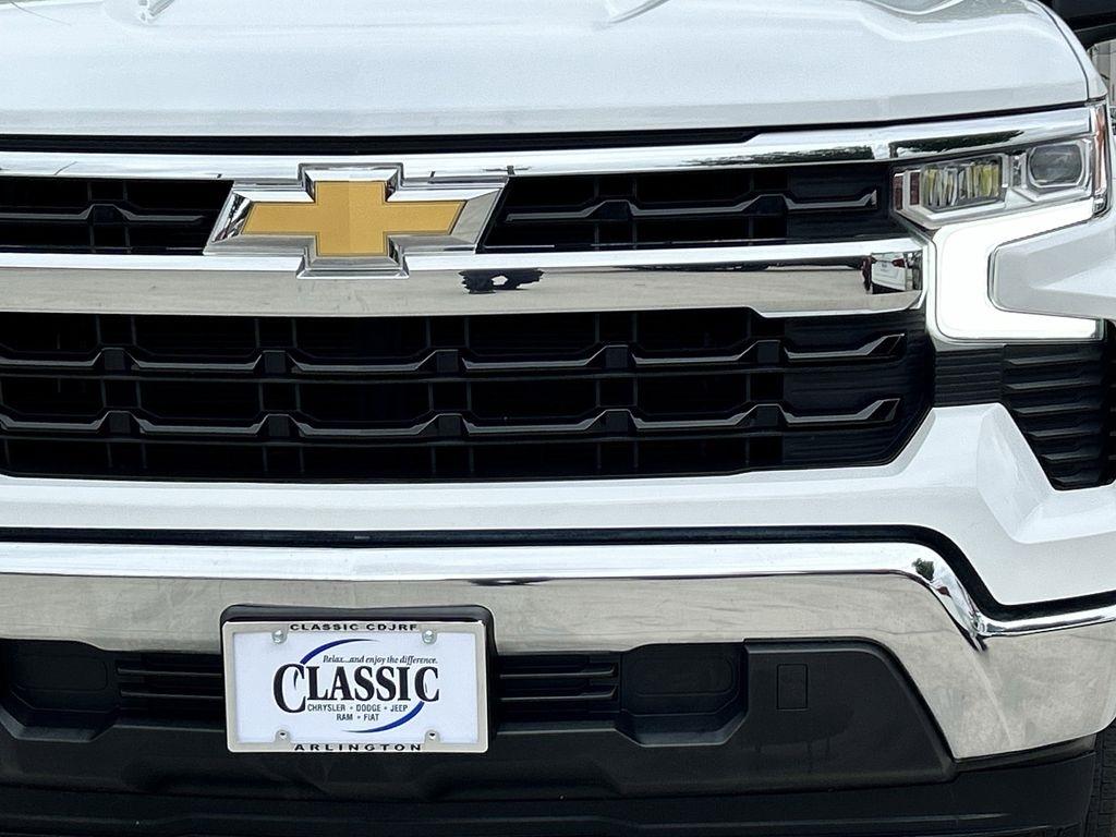 Chevrolet Silverado 1500 LT Crew Cab 2WD 2025