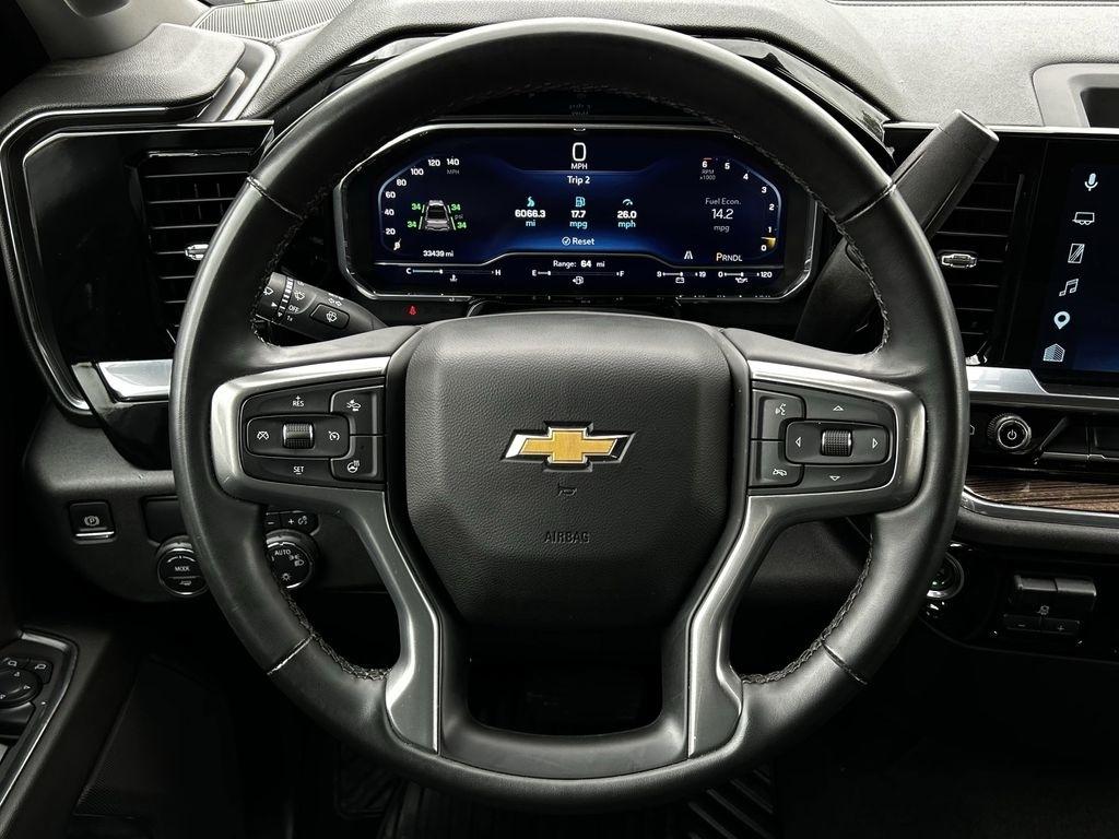 Chevrolet Silverado 1500 LT Crew Cab 2WD 2025