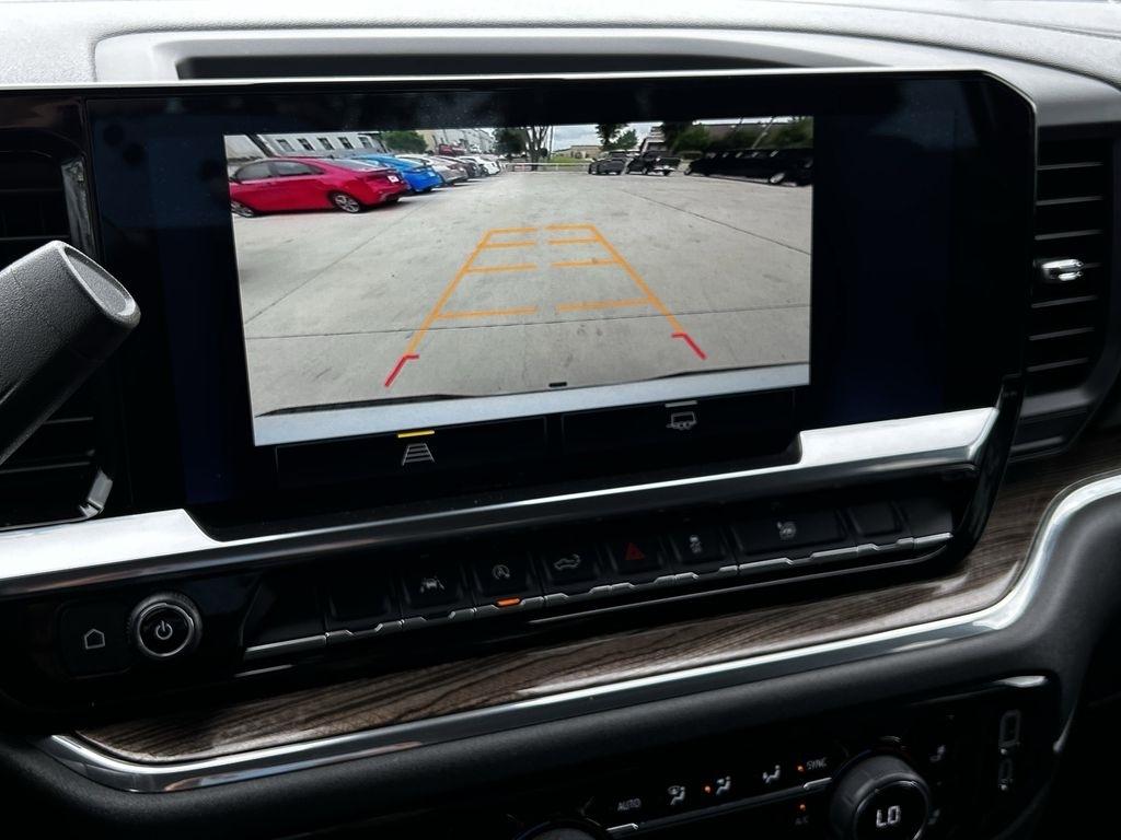 Chevrolet Silverado 1500 LT Crew Cab 2WD 2025