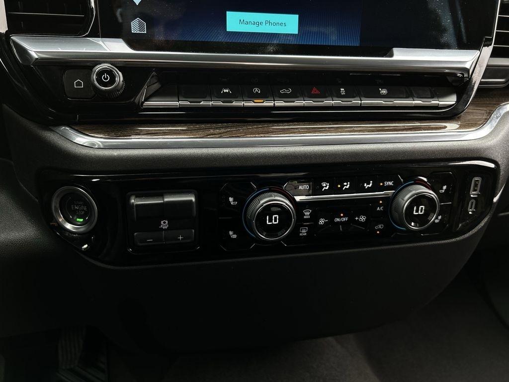 Chevrolet Silverado 1500 LT Crew Cab 2WD 2025