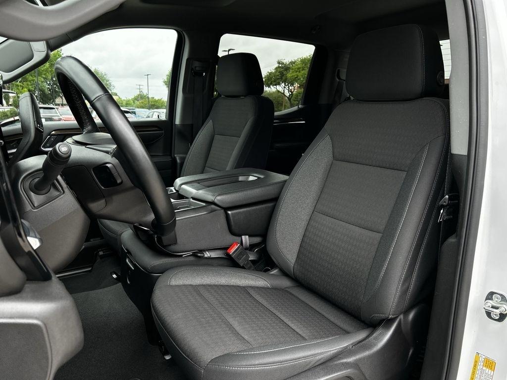 Chevrolet Silverado 1500 LT Crew Cab 2WD 2025