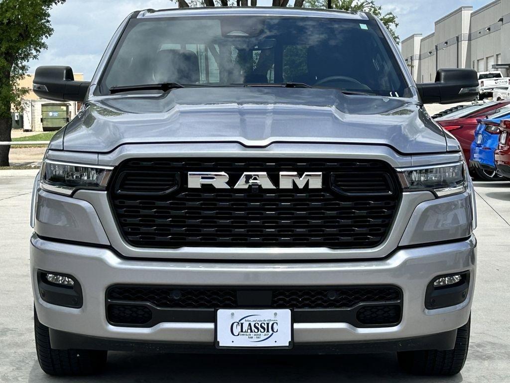RAM 1500 Big Horn Crew Cab SWB 4WD 2025
