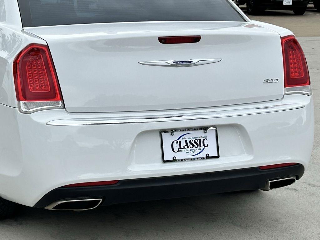 Chrysler 300 Limited RWD 2019