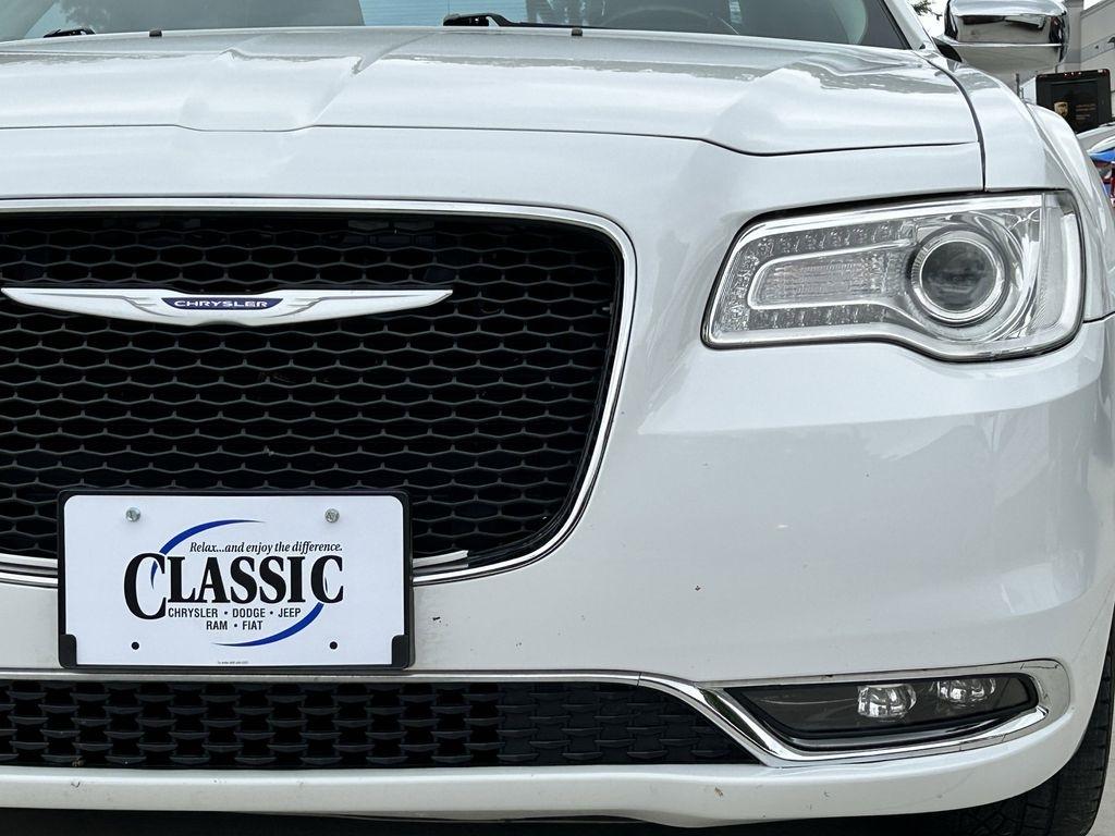 Chrysler 300 Limited RWD 2019