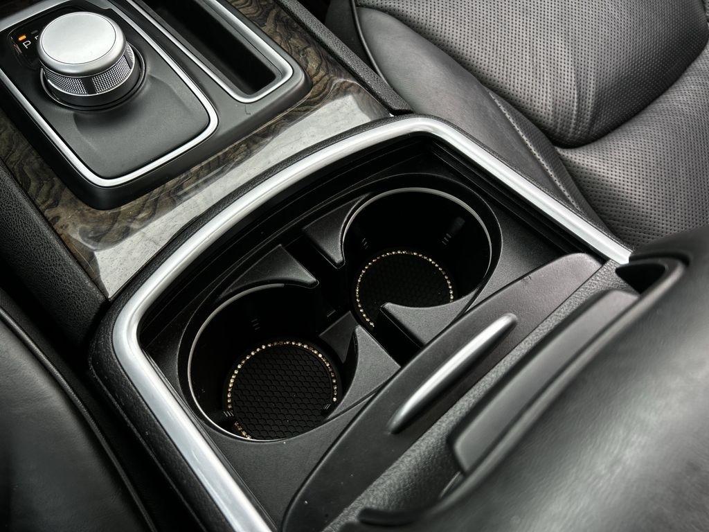 Chrysler 300 Limited RWD 2019