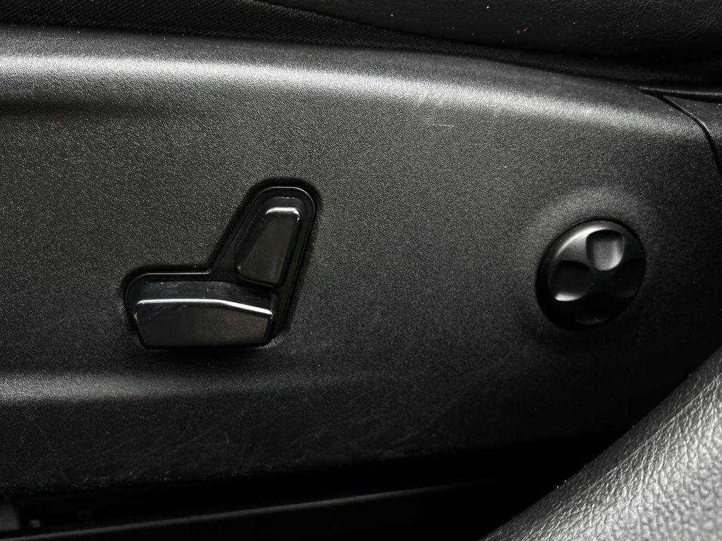 Chrysler 300 Limited RWD 2019