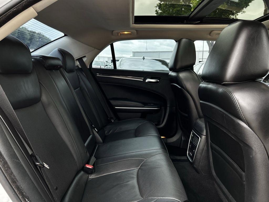 Chrysler 300 Limited RWD 2019