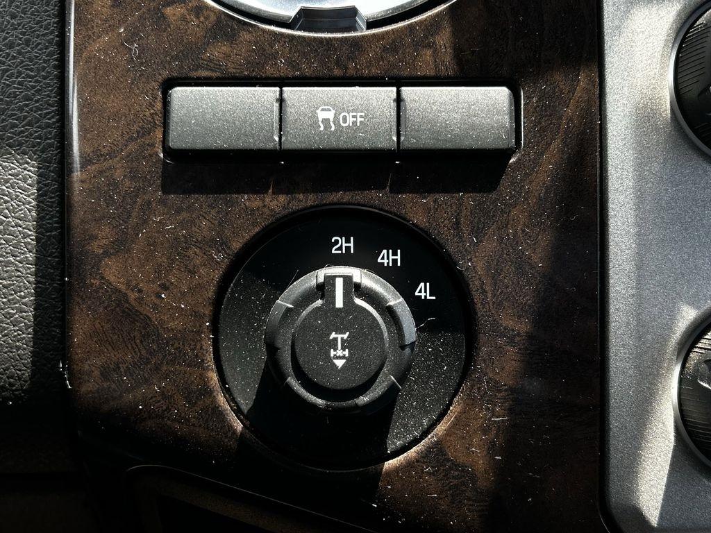 Ford F-250 SD King Ranch Crew Cab 4WD 2015