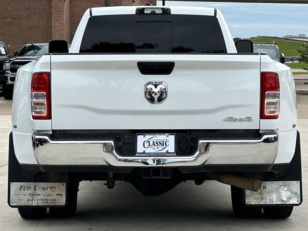 RAM 3500 Tradesman Crew Cab 4WD DRW 2024
