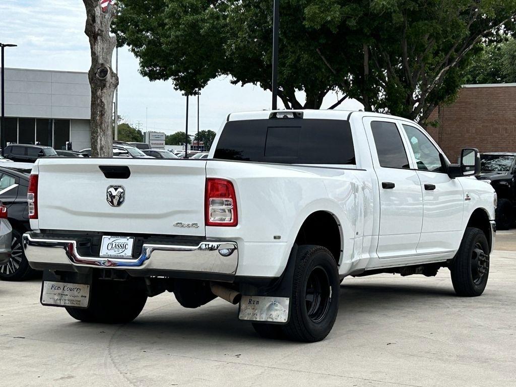 RAM 3500 Tradesman Crew Cab 4WD DRW 2024