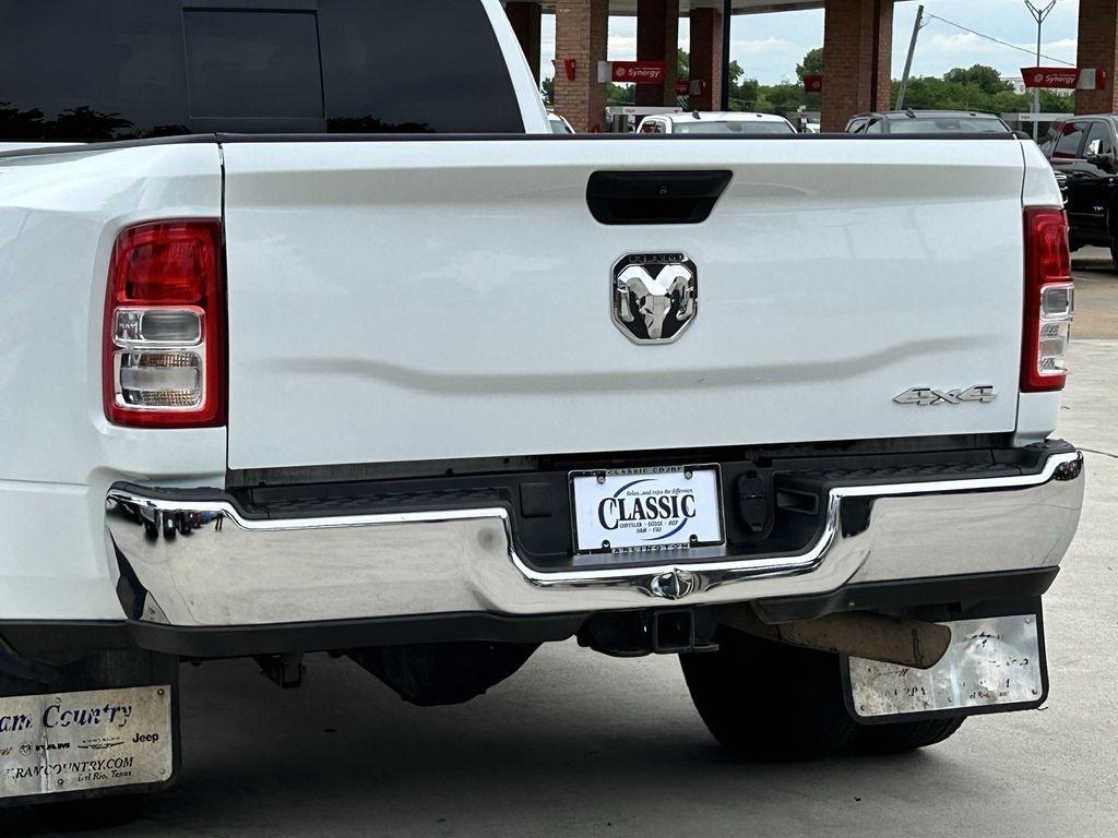 RAM 3500 Tradesman Crew Cab 4WD DRW 2024
