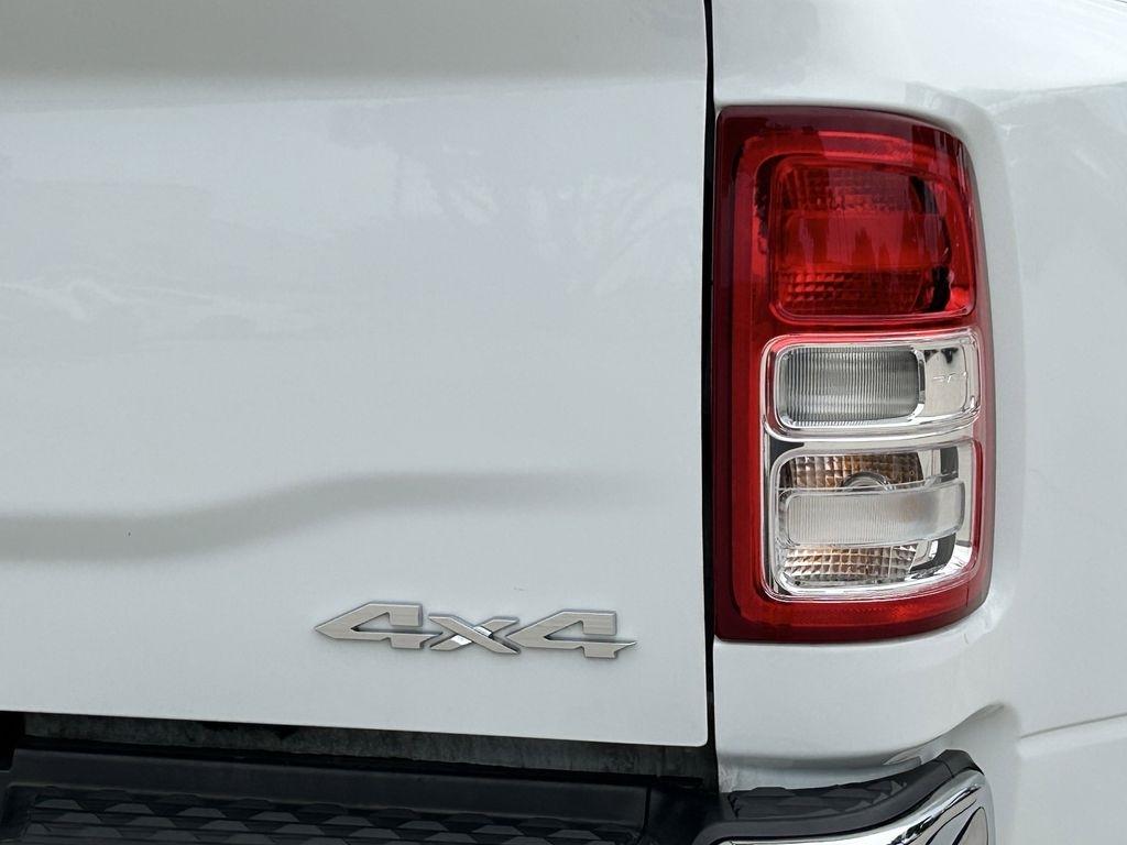 RAM 3500 Tradesman Crew Cab 4WD DRW 2024