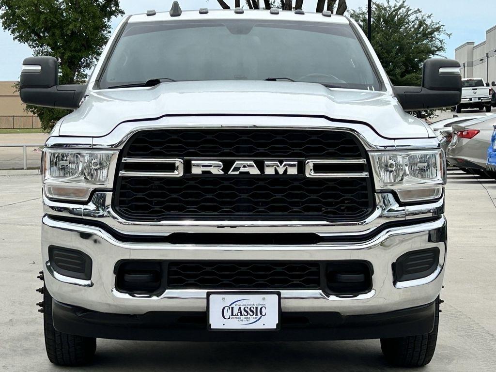 RAM 3500 Tradesman Crew Cab 4WD DRW 2024