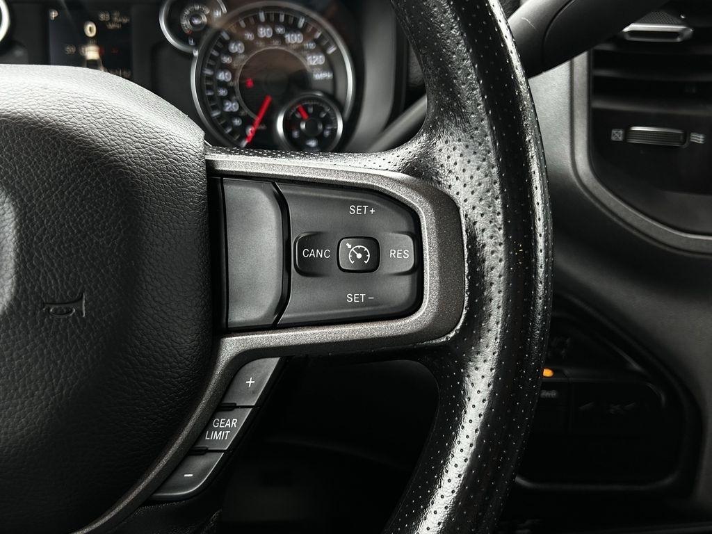 RAM 3500 Tradesman Crew Cab 4WD DRW 2024