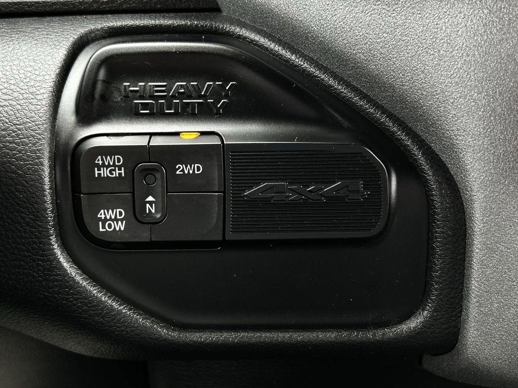 RAM 3500 Tradesman Crew Cab 4WD DRW 2024