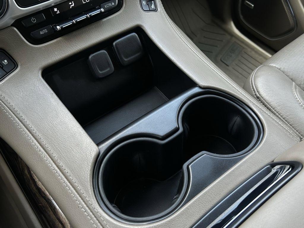 GMC Yukon XL SLT 2WD 2020