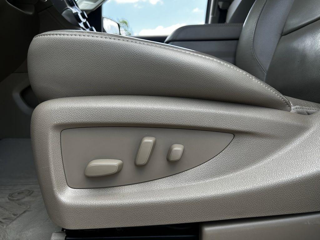 GMC Yukon XL SLT 2WD 2020