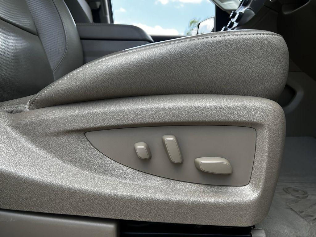 GMC Yukon XL SLT 2WD 2020