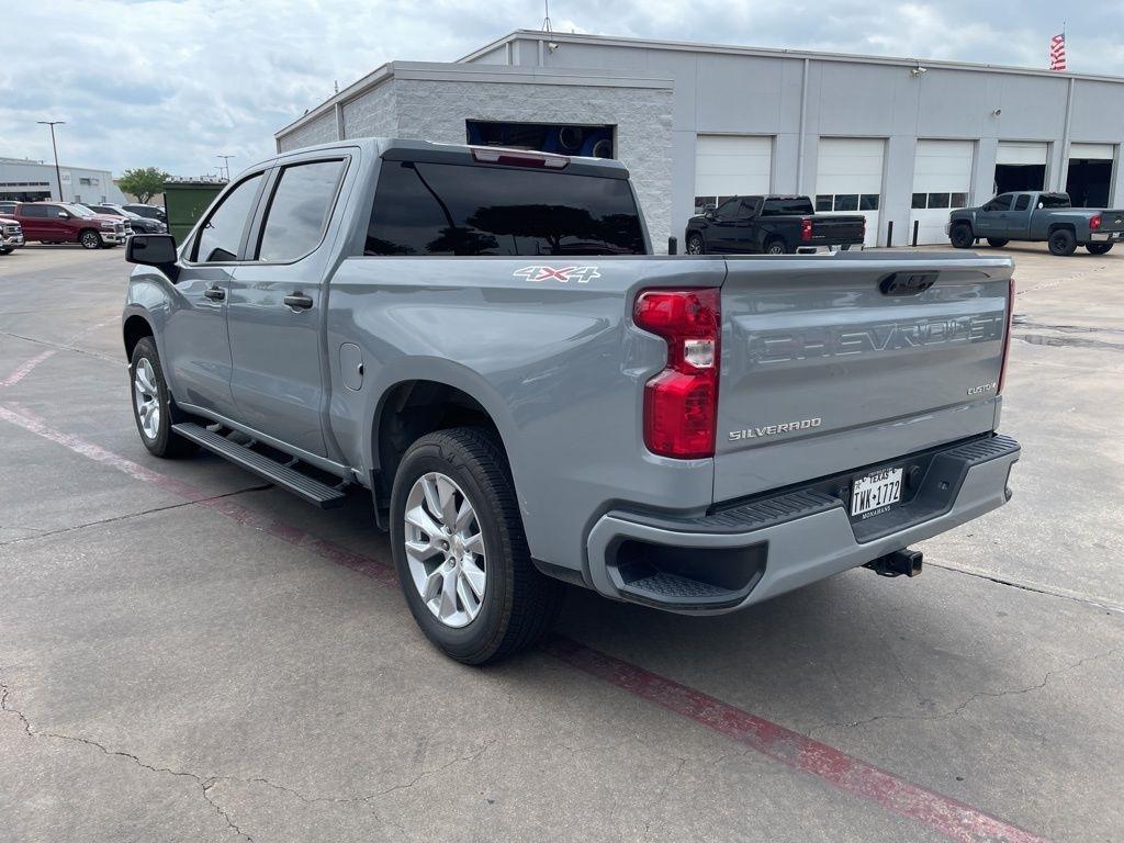 Chevrolet Silverado 1500 Custom Crew Cab 4WD 2024