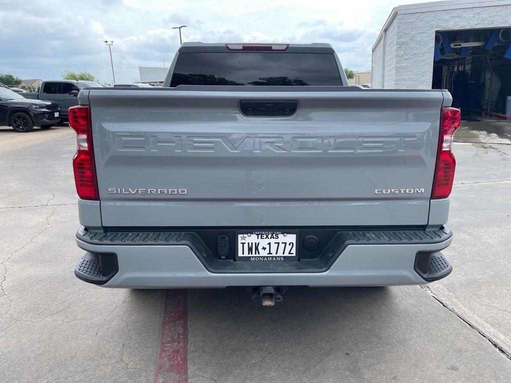 Chevrolet Silverado 1500 Custom Crew Cab 4WD 2024