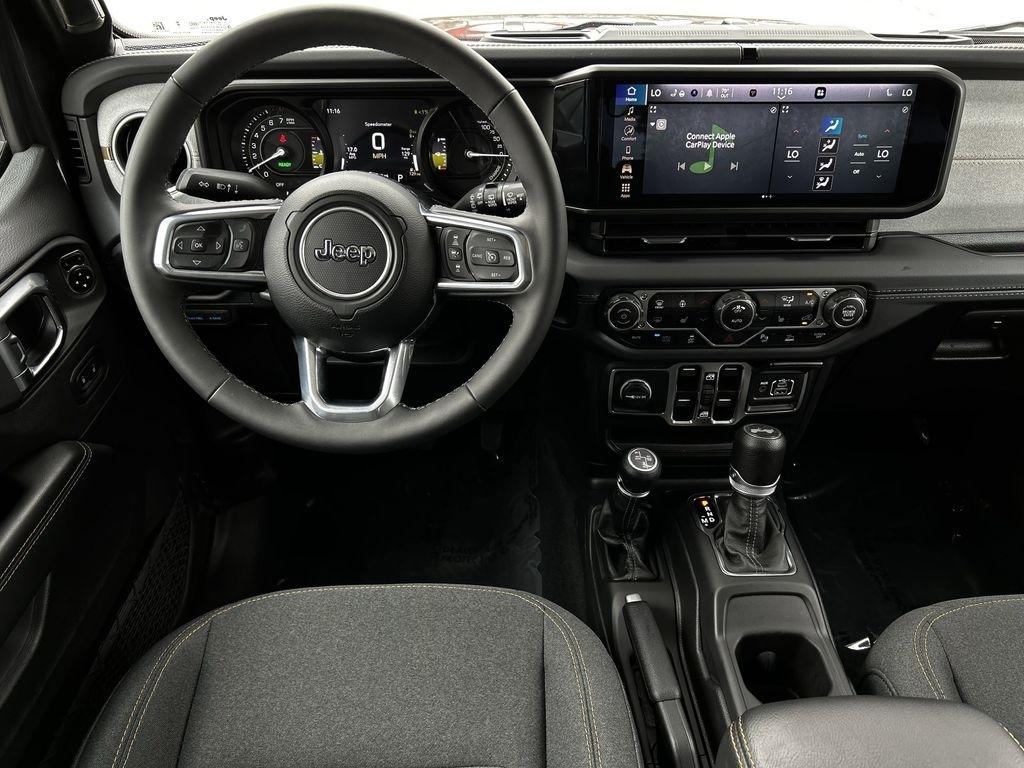 Jeep Wrangler 4xe Sahara 2025