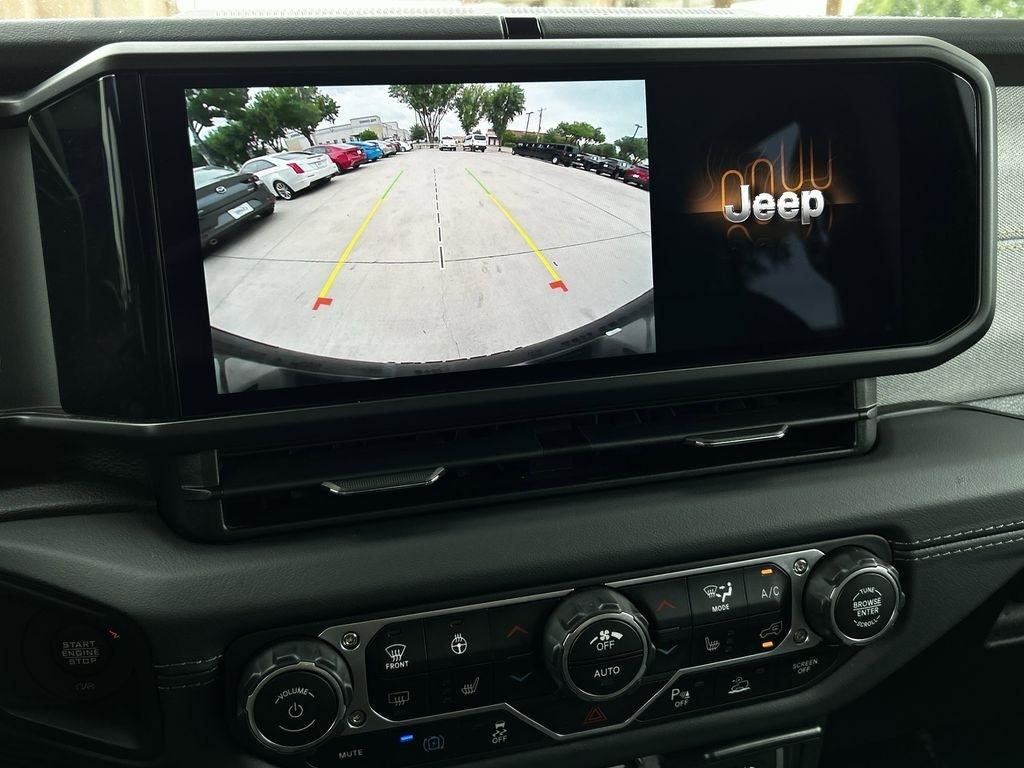 Jeep Wrangler 4xe Sahara 2025