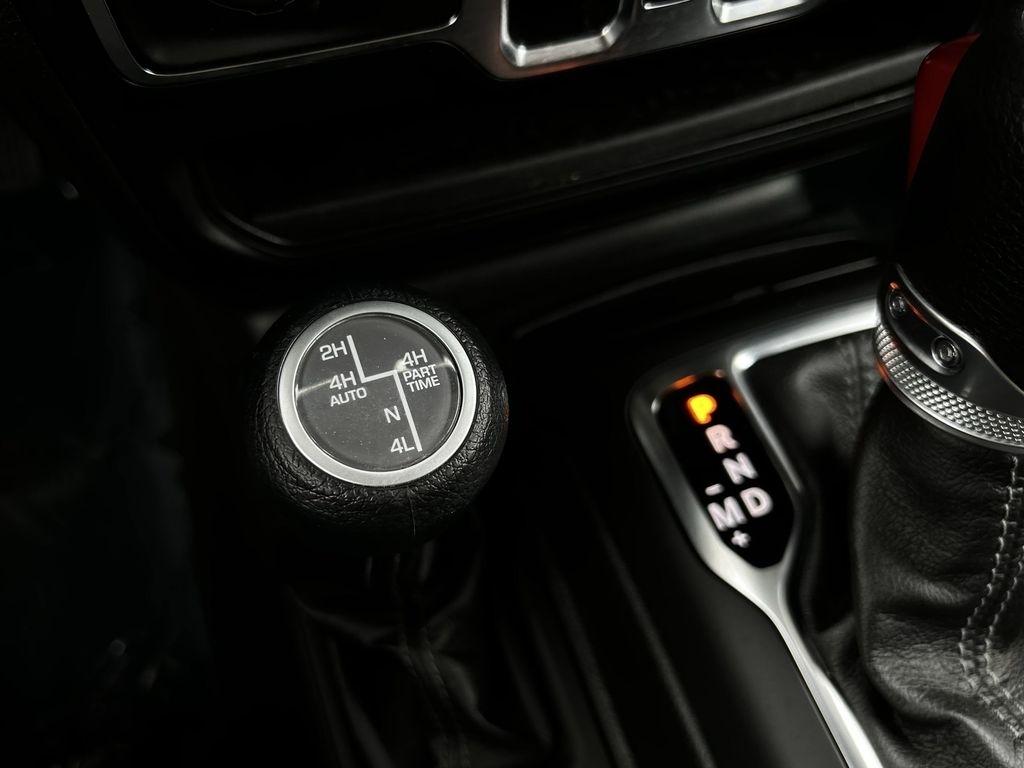 Jeep Wrangler 4xe Sahara 2025