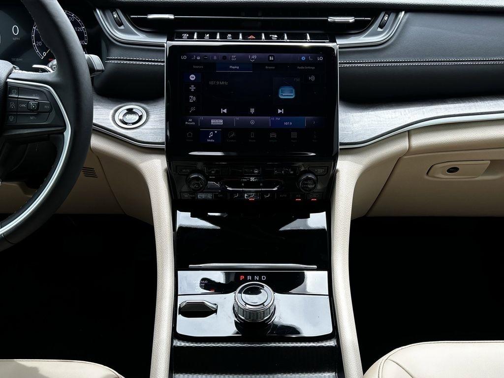 Jeep Grand Cherokee Limited 4WD 2025